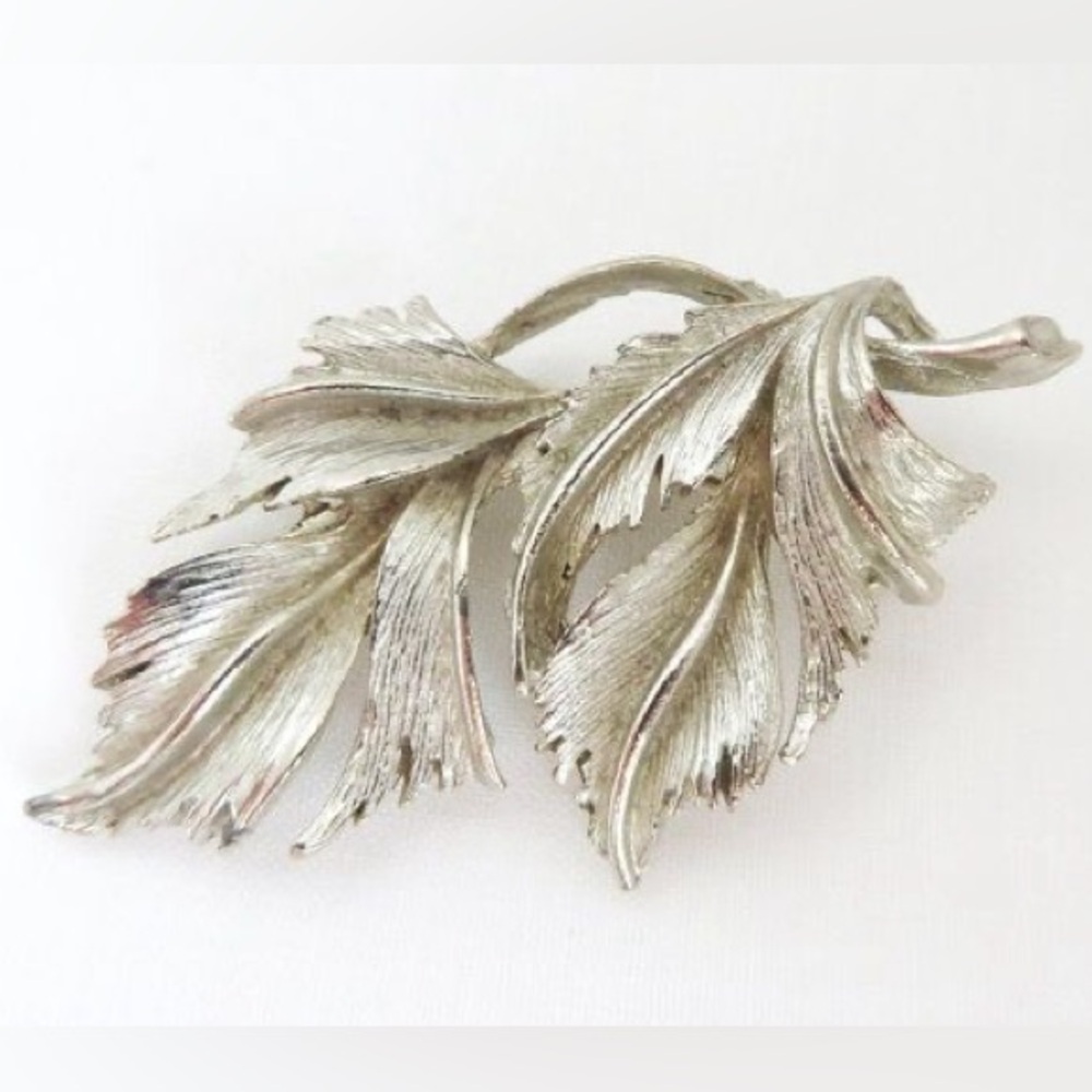 Vintage Designer TARA Fifth Avenue Brushed Satin Silver Color Leaf Pin Brooch